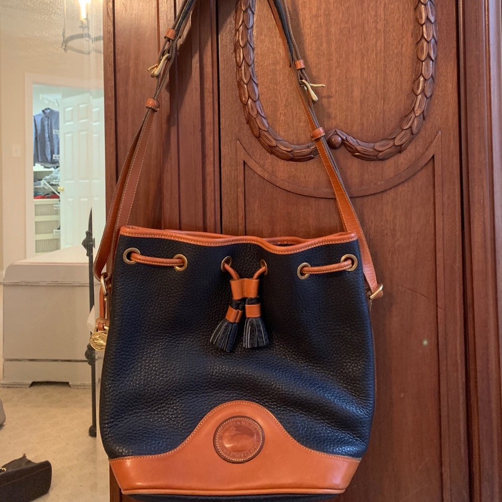 Dooney & Bourke satchel/ bucket bag, vintage
